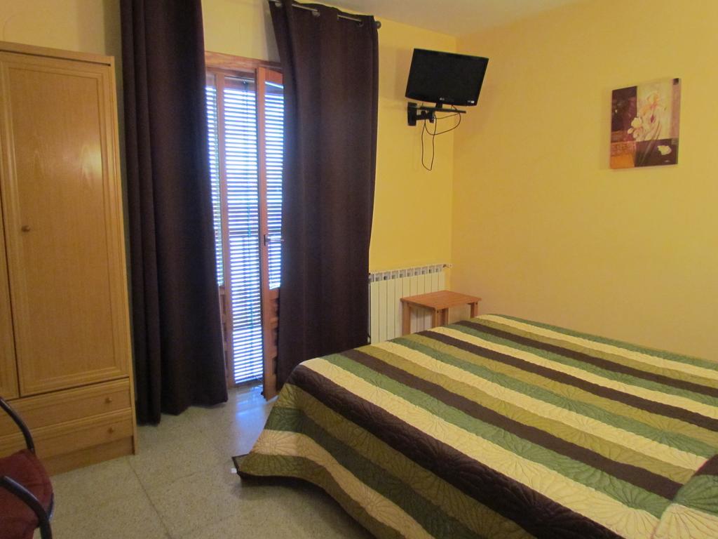 Hostal Las Rumbas Nuevalos Room photo